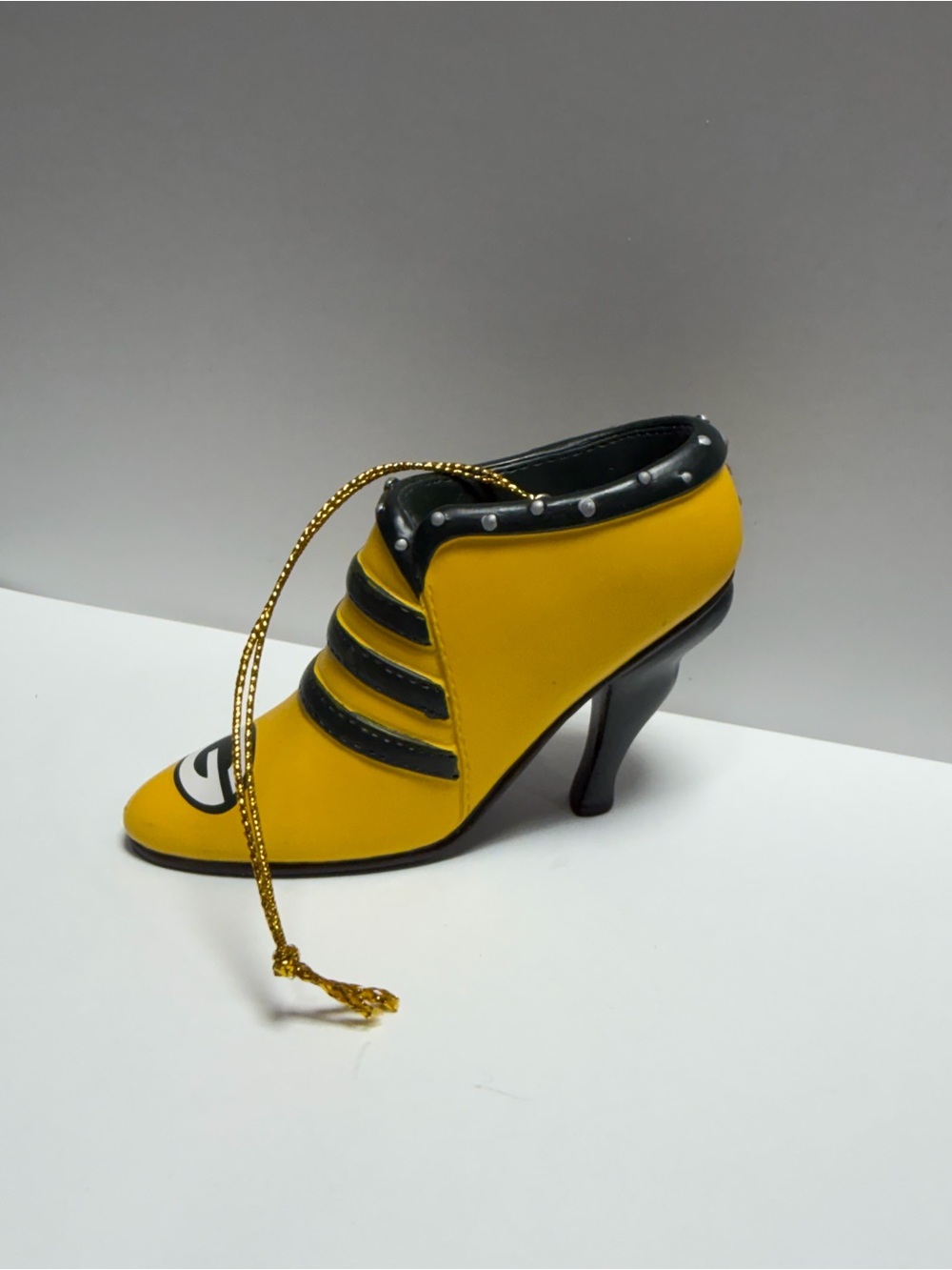2011 Bradford Exchange Green Bay Packers “Triple Threat” Stiletto Shoe Ornament - Picture 3 of 8